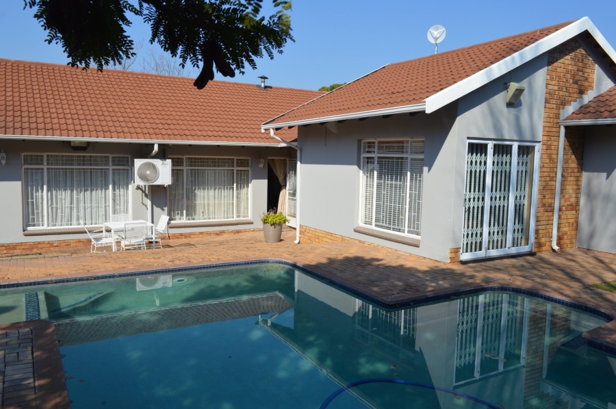 3 Bedroom Property for Sale in Wilkoppies North West